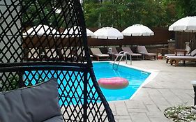 Anastazia Luxury Suites & Spa